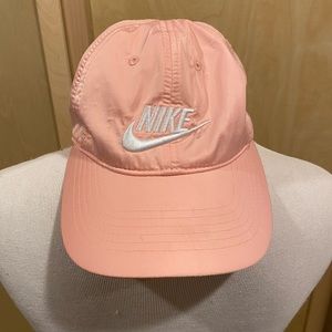 💖 Girl’s Pink Nike Hat 4-6X